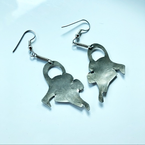 Etched Metal Spider ๐ Monkey ๐ Earrings - Picture 5 of 7